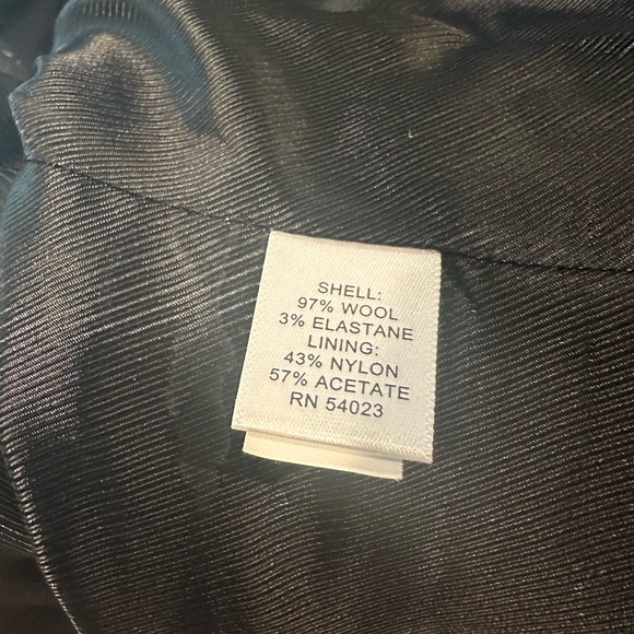 Beautiful Wool Banana Republic Blazer! Black! Size 4 - Picture 5 of 6